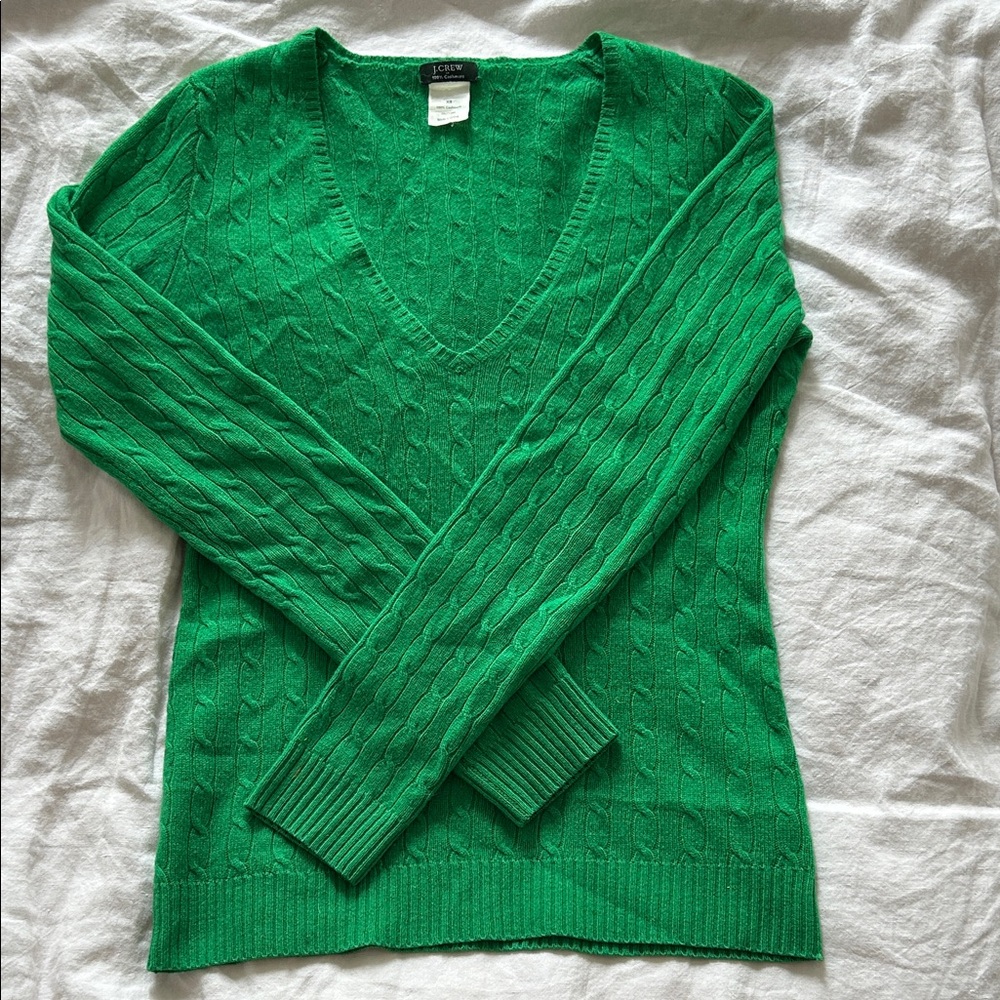 100% cashmere cable knit vneck sweater